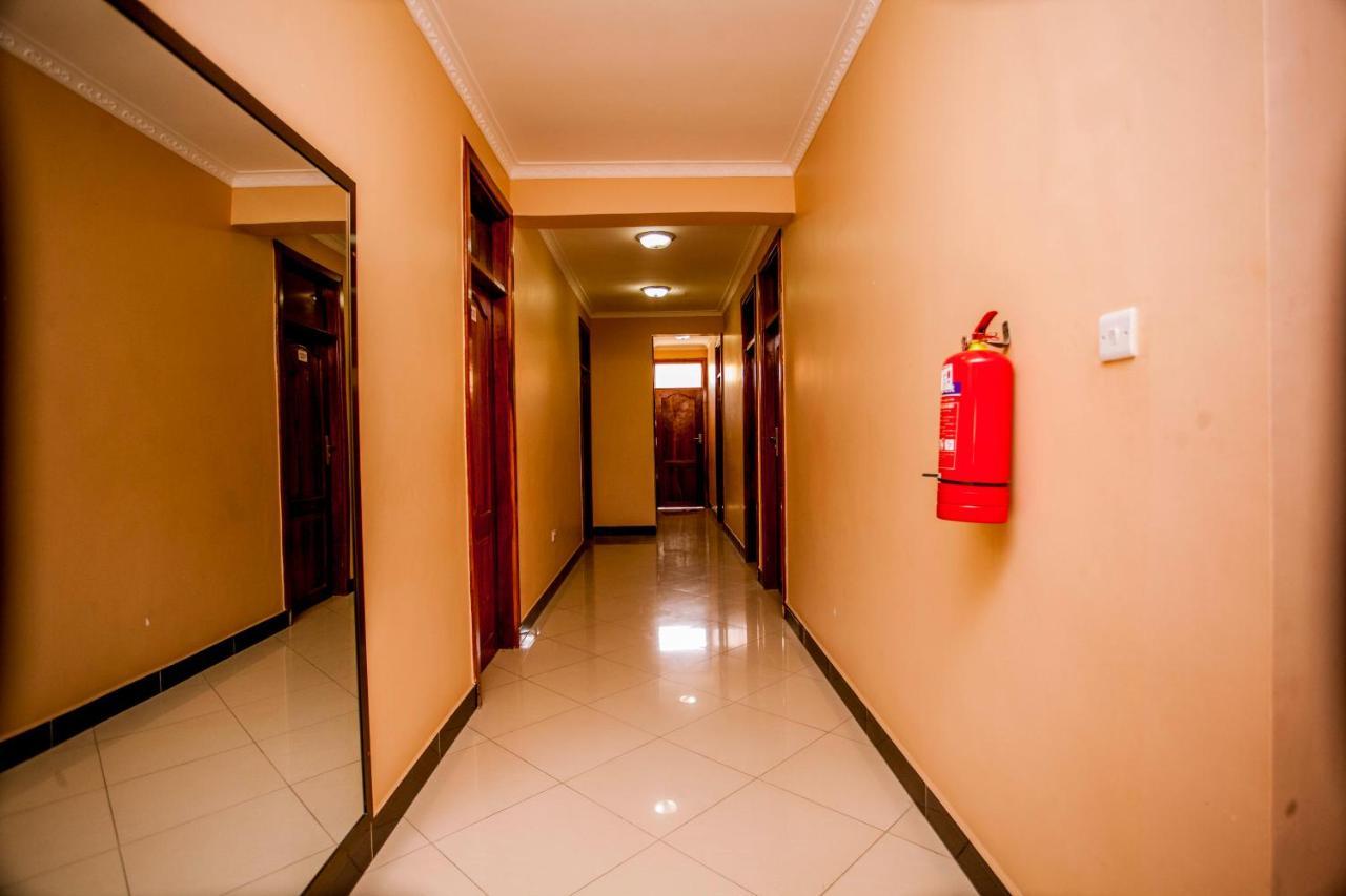 B10 Airport Lodge Dar es Salaam Exterior photo
