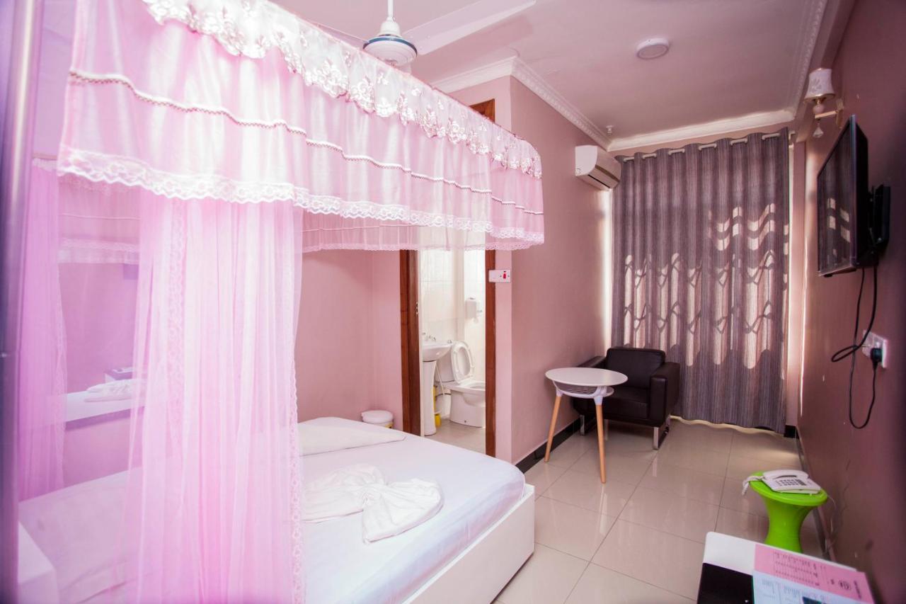 B10 Airport Lodge Dar es Salaam Exterior photo
